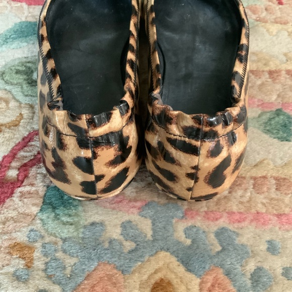 Tory Burch Minnie Leopard Patent Leather Travel Ballet Flats Sz 6.5 - Picture 10 of 12